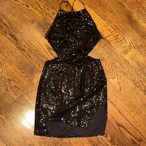 Sequin Halter Strap Mini Dress - Picture 6 of 7